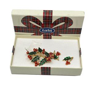 🎅 Vtg Tabi Green Gold Tone Enamel Holly  and Berries Brooch Pin Clip Earrings